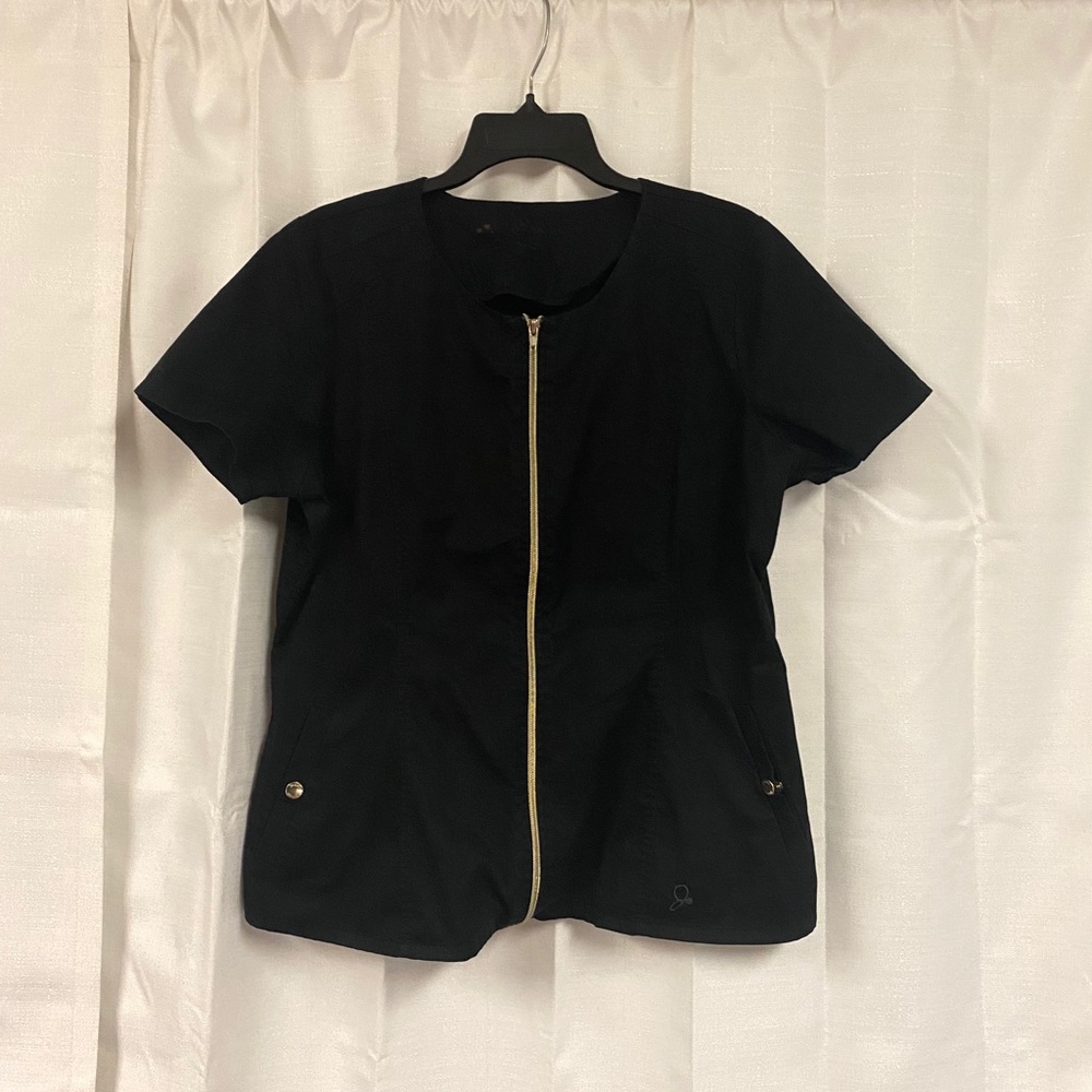 Scrub set